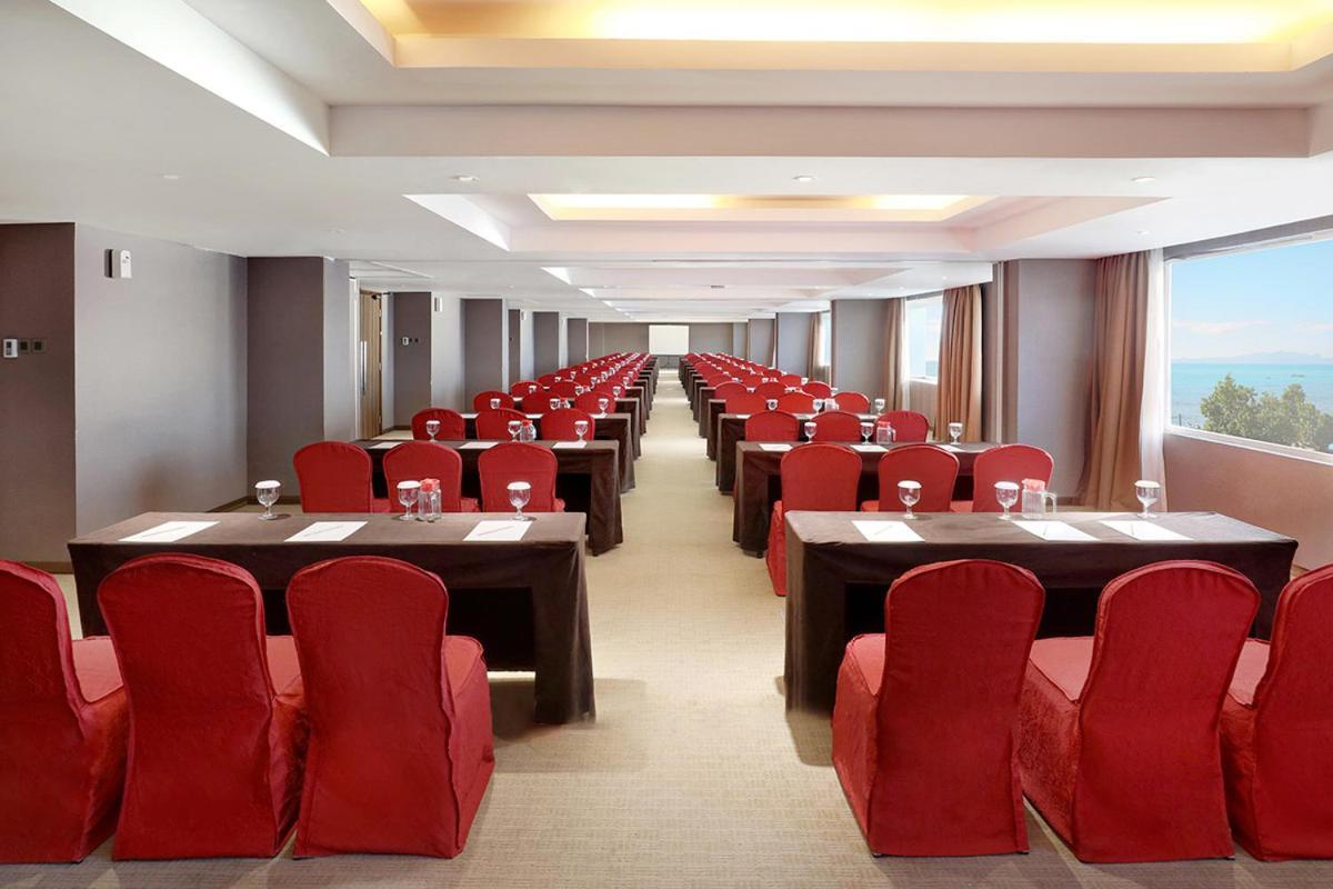 แอสตัน คูปัง โฮเต็ล แอนด์ คอนเวนชั่น เซ็นเตอร์ Hotel กูปัง ภายนอก รูปภาพ