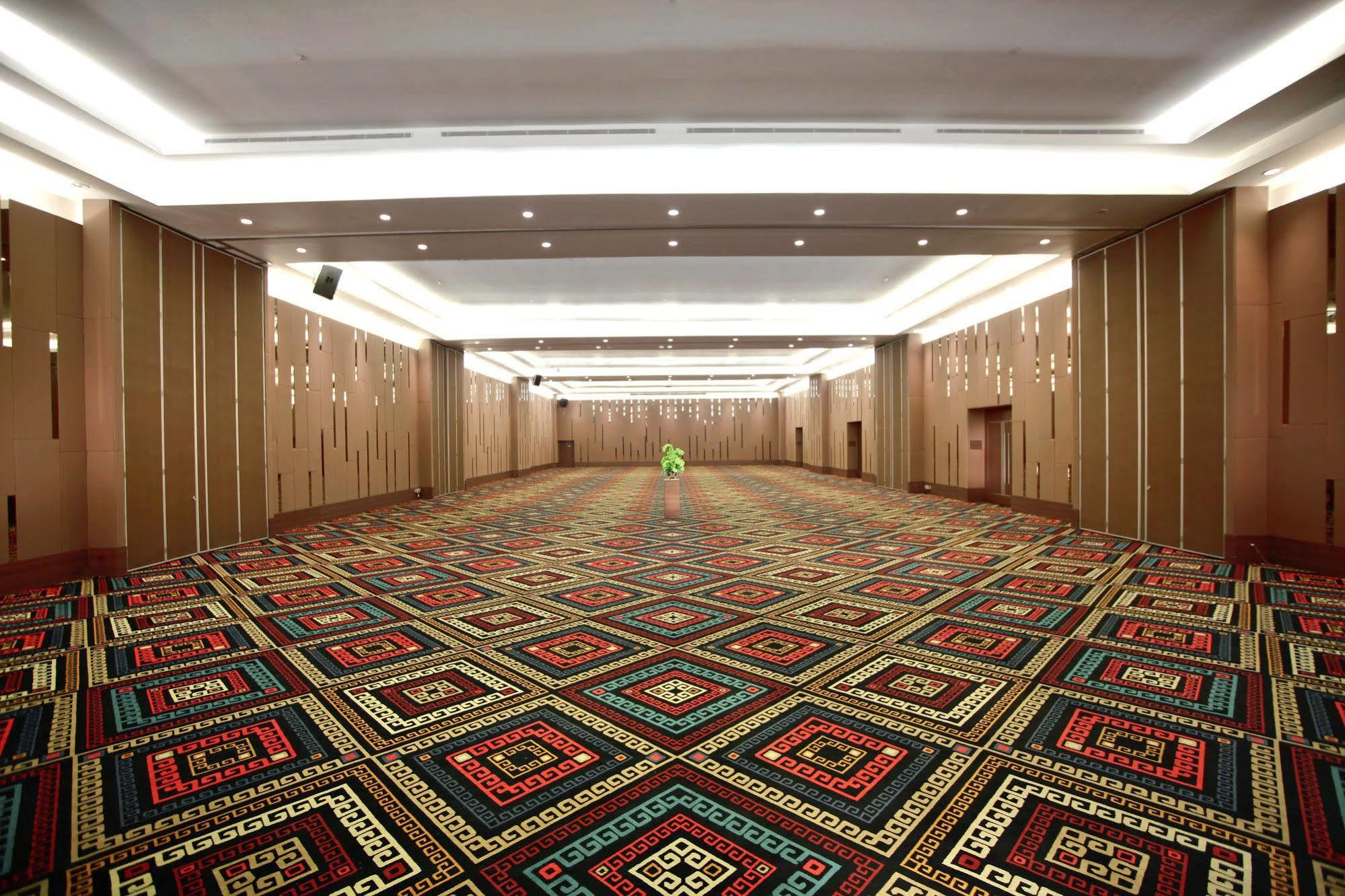 แอสตัน คูปัง โฮเต็ล แอนด์ คอนเวนชั่น เซ็นเตอร์ Hotel กูปัง ภายนอก รูปภาพ